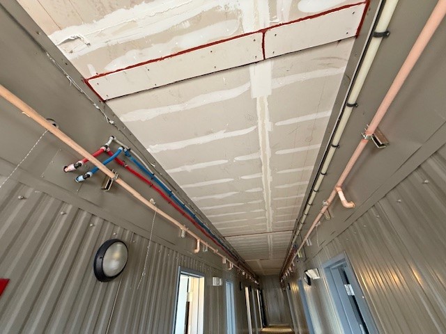 2 Units - Modular Trailer Mounted Buildings With 30 Jack & Jill Rooms And 4 Private Ensuite Rooms)